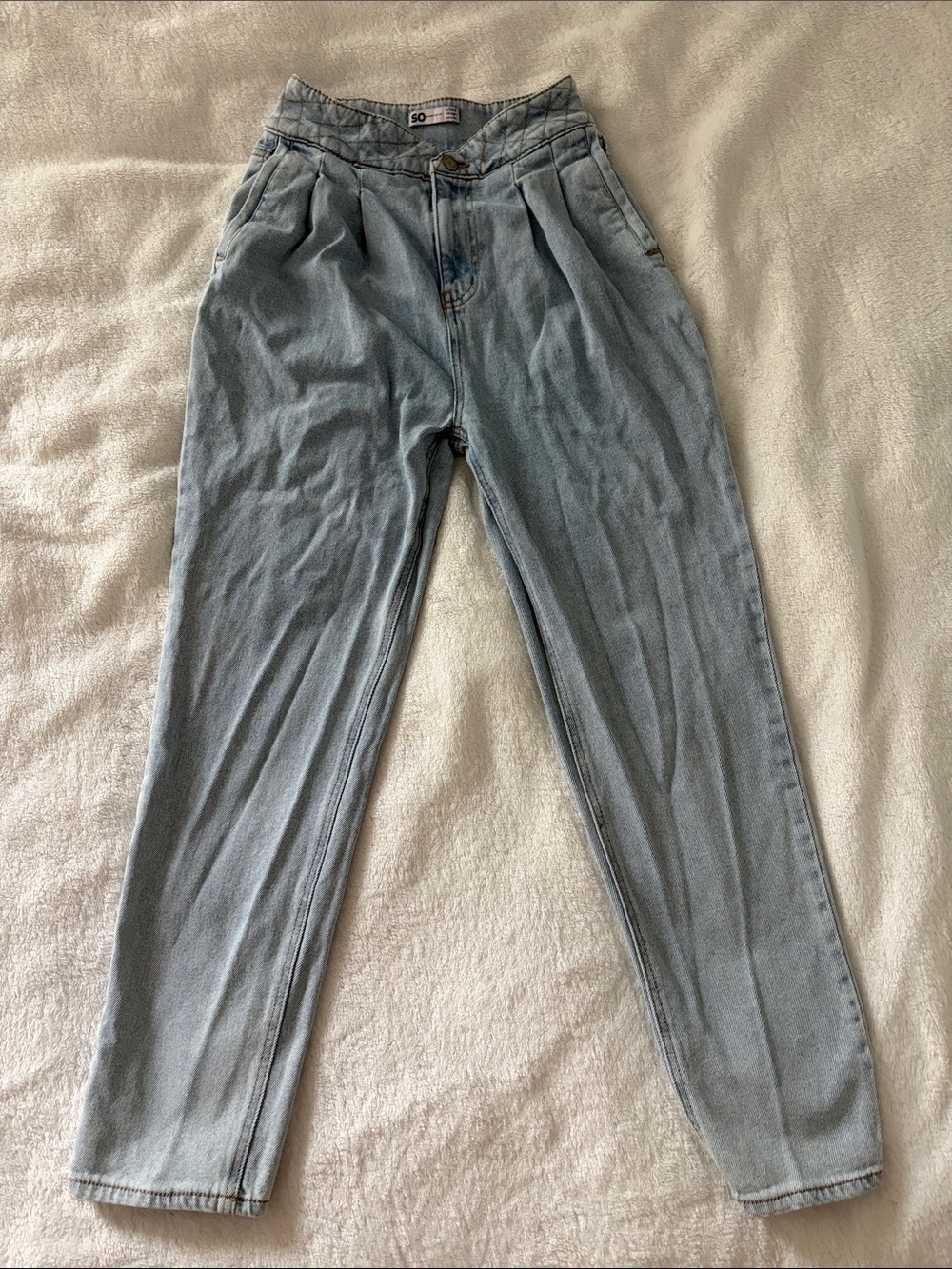 SO Women's Light Blue Boyfriend Jeans with Front Pleats